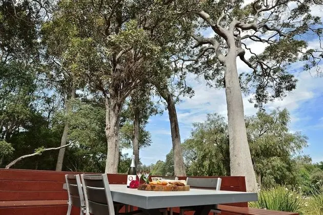 Villa, Bahçeli (Spa)