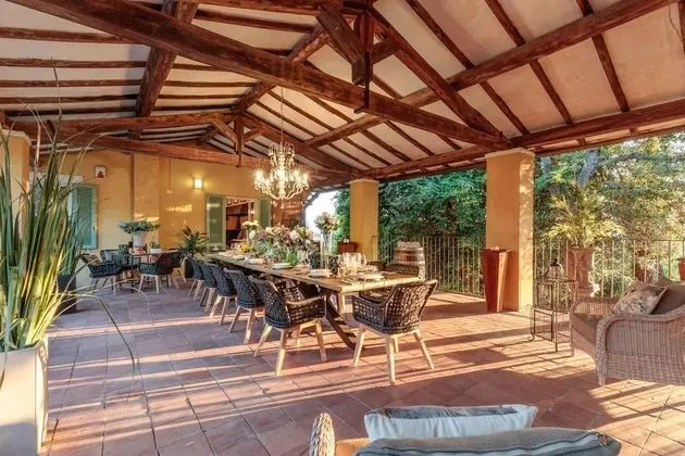 Villa