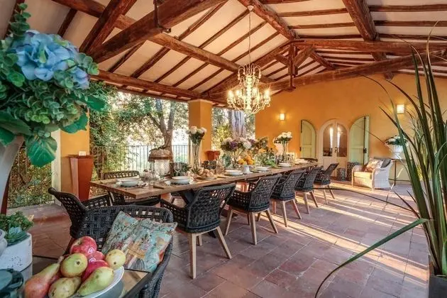 Villa