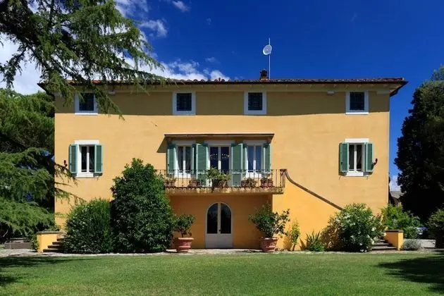 Villa