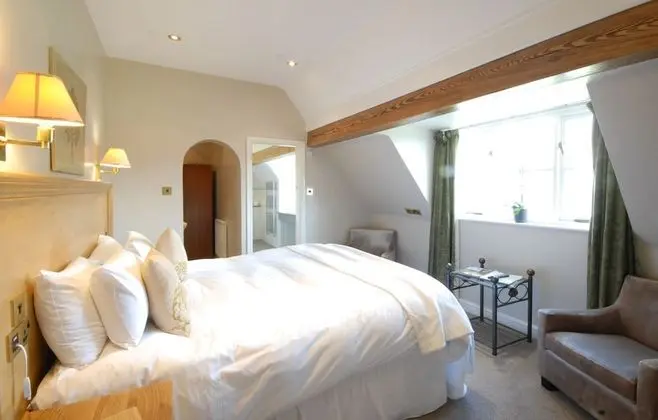 Deluxe King Room DBB