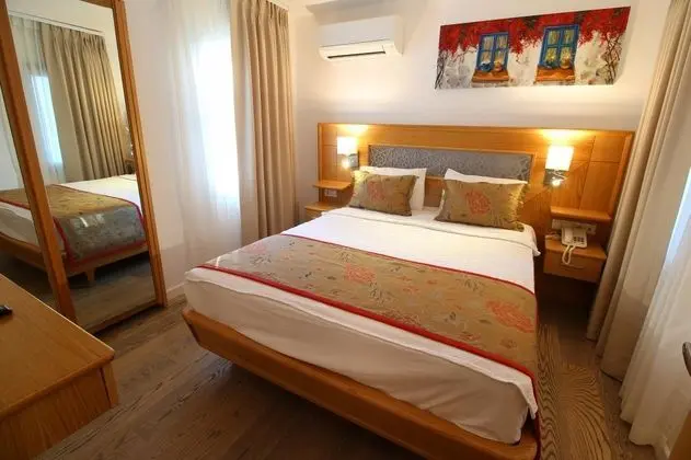 Suite, Bahçe Manzaralı