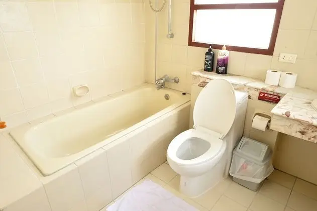 Deluxe Family with Private Bathroom