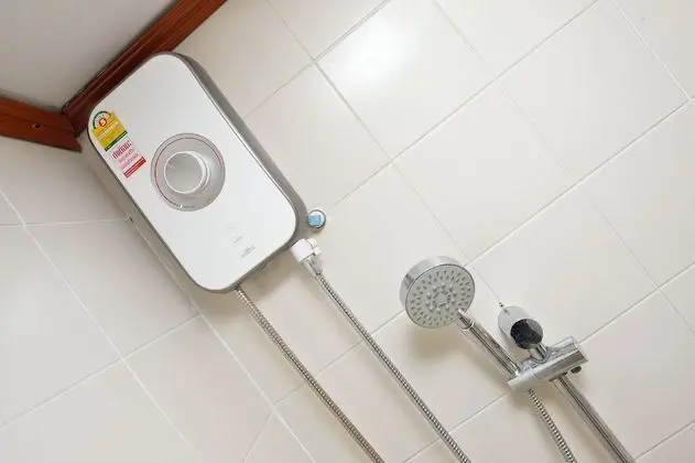 Deluxe Family with Private Bathroom