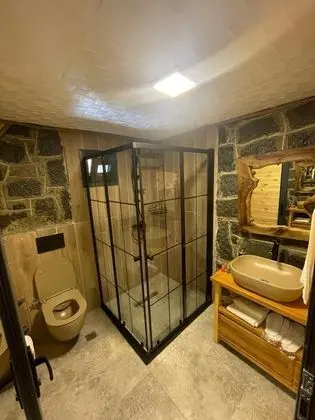 Deluxe Oda, Dere ve Orman Manzaralı, Dekoratif Şömineli & Jakuzili
