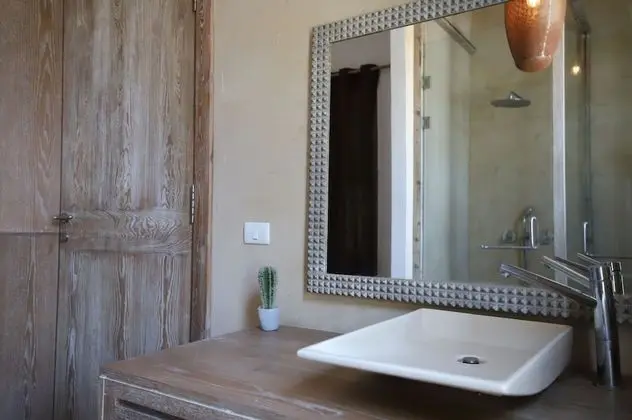 Comfort Süit, 1 Yatak Odası, Sigara İçilmez, Havuz Manzaralı