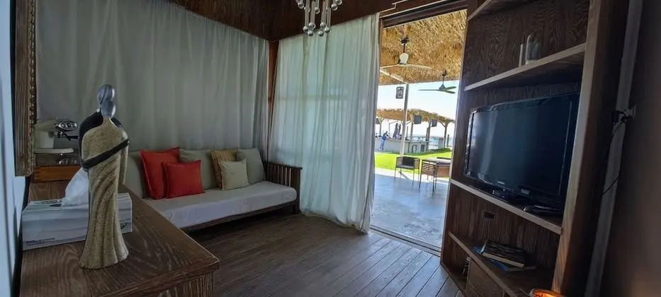 Honeymoon Süit, 1 En Büyük (King) Boy Yatak, Veranda, Plaj Manzaralı