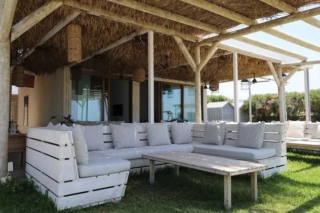 Honeymoon Süit, 1 En Büyük (King) Boy Yatak, Veranda, Plaj Manzaralı