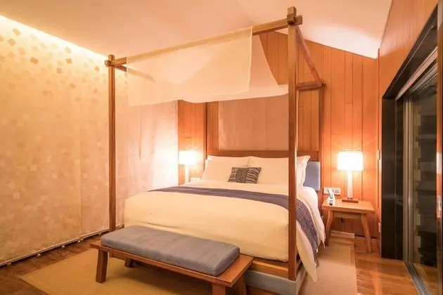 Villa, 2 Yatak Odası, Havuz Kenarı