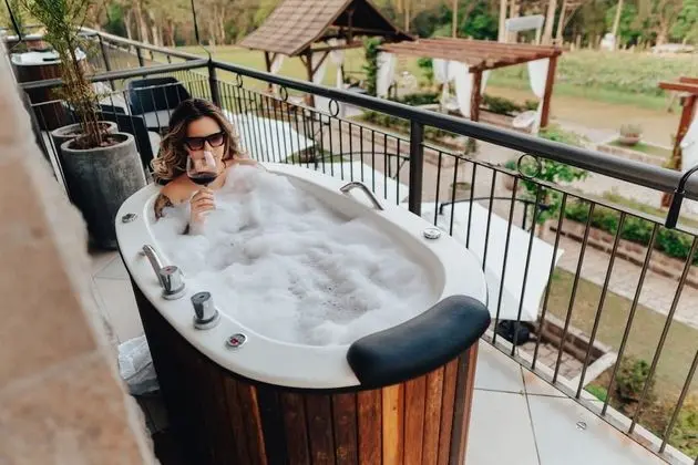 Luxury Tek Büyük Yataklı Oda, Balkon/Veranda, Dağ Manzaralı