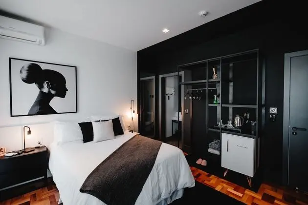 Premium Tek Büyük Yataklı Oda
