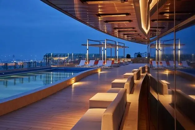 [2nd session Outdoor Pool PKG] Deluxe Mountain Double - Pool Access for 2