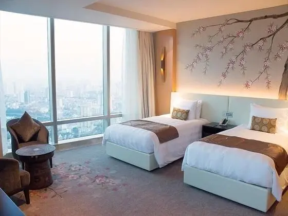 Club Junior Twin Suite (Club Lounge Access)