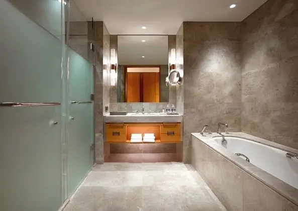 Club Junior Twin Suite (Club Lounge Access)