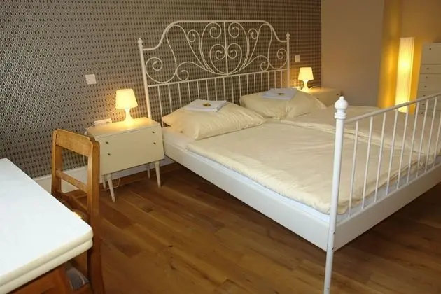 Tek Büyük Yataklı Oda