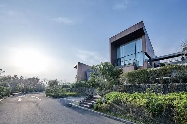 Villa (Yi Jongho Villa)