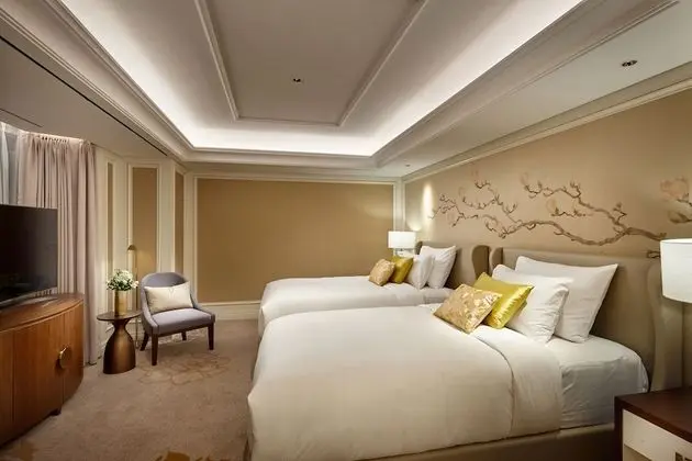 Executive Junior Suite Twin (Executive Tower) - La Cime Lounge Access Included