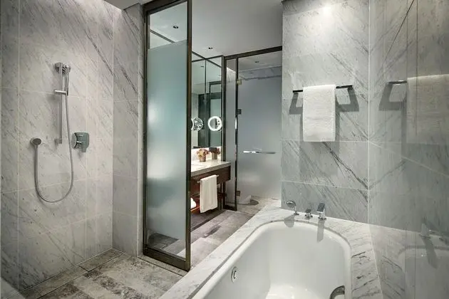 Executive Junior Suite Twin (Executive Tower) - La Cime Lounge Access Included
