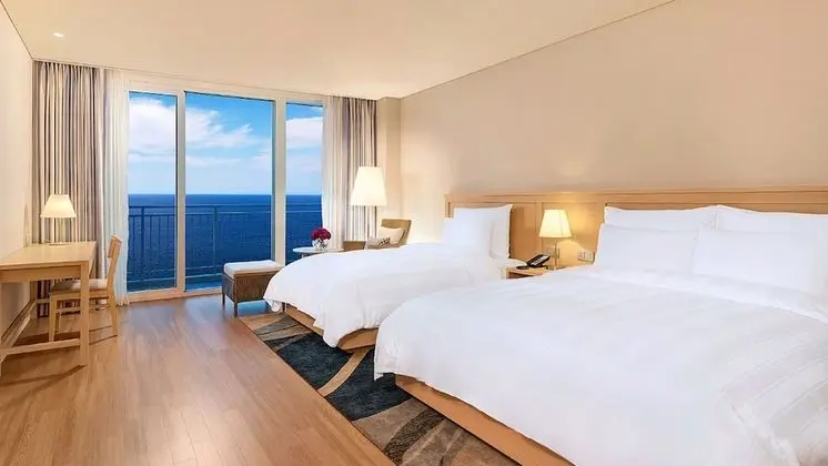 Deluxe Family Twin, Ocean View