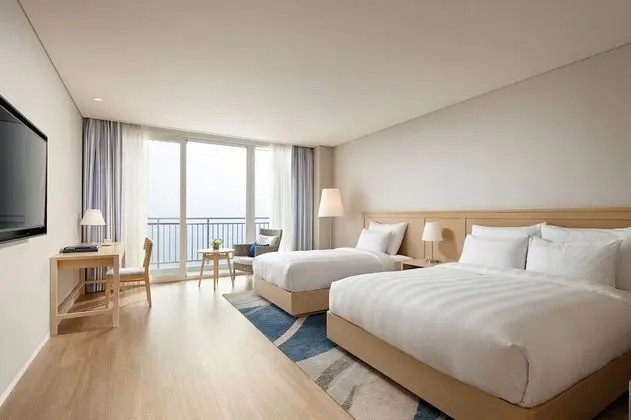 Deluxe Family Twin, Ocean View