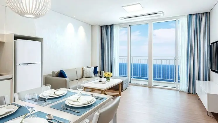 [Free upgrade] Condo Deluxe Family Twin 18 PY to Condo Suite 33 PY, Ocean View