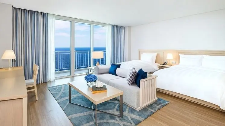 Grand Deluxe Family Twin, Ocean View