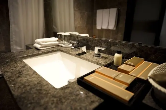Deluxe Suite Double (Club Access for 1)