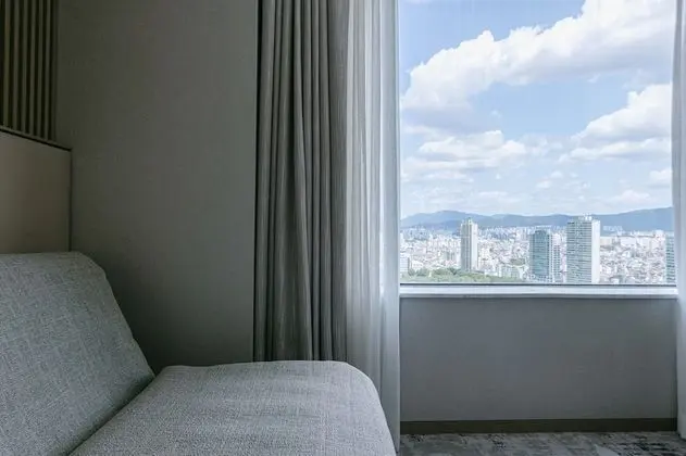 Deluxe Tek Büyük Yataklı Oda, 1 Büyük (Queen) Boy Yatak ve Çekyat, Küvet, Göl Manzaralı