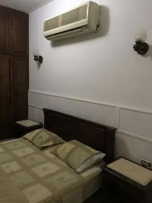 Stüdyo, Zemin Kat