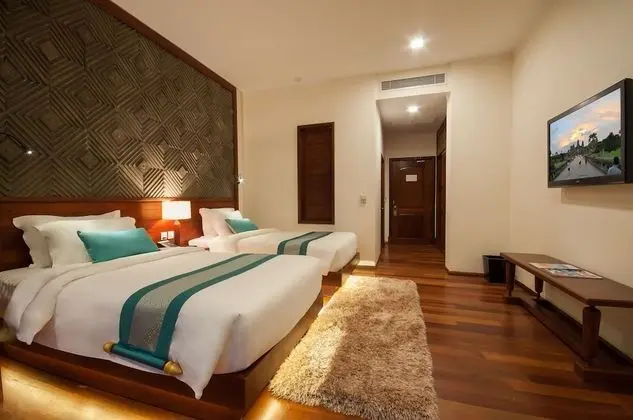 Landmark Twin Room