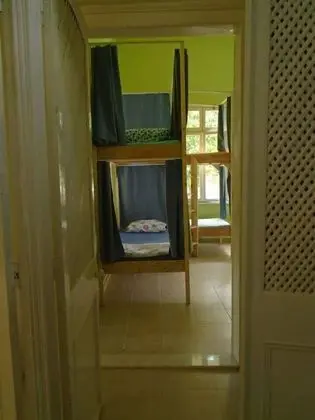 Ortak Ranzalı Oda (6 people)