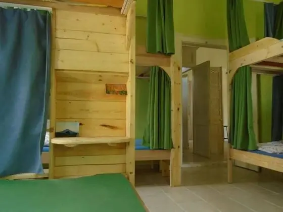 Ortak Ranzalı Oda (6 people)