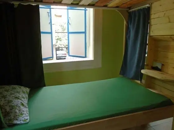 Ortak Ranzalı Oda (6 people)