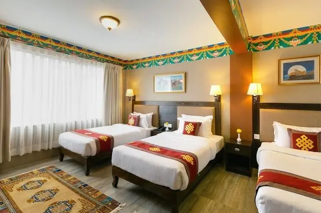 Deluxe Üç Kişilik Oda