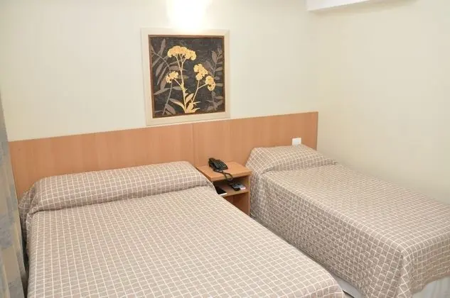 Standard Üç Kişilik Oda