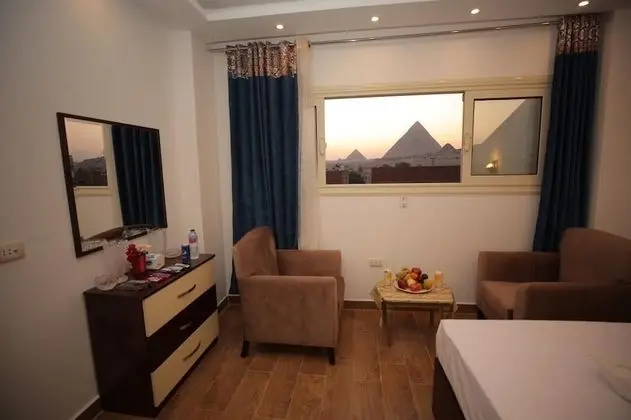 Panoramic İki Ayrı Yataklı Oda (Pyramide view)