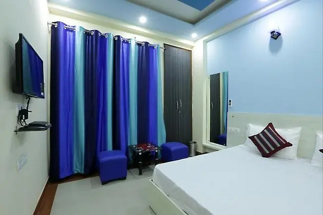 Deluxe Tek Büyük Yataklı Oda, 1 Çift Kişilik Yatak, Sigara İçilmez