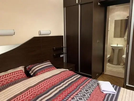 Standard Tek Büyük Yataklı Oda