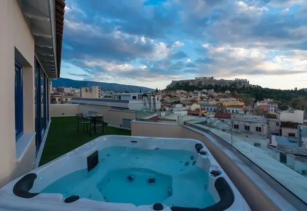 Junior Süit (Panoramic Acropolis View)