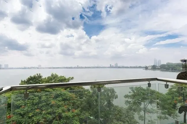 Stüdyo, Balkon, Göl Manzaralı
