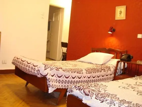 Basic Üç Kişilik Oda