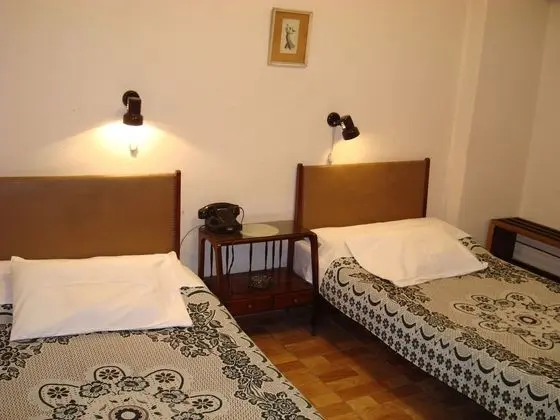 Basic Üç Kişilik Oda
