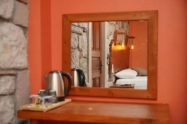 Standart Oda,avlu Manzaralı,fransız Balkonlu