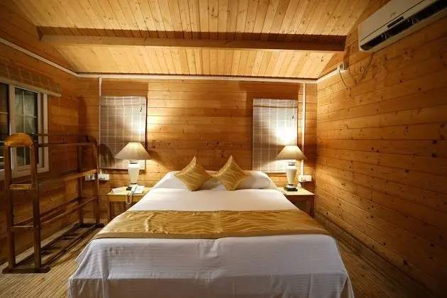 Forest Deluxe Cottage