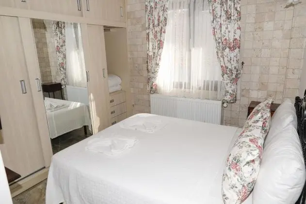 Standart Oda, Sokak Manzaralı