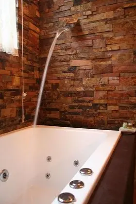 Romantic Kır Evi (Charmed Cabin)