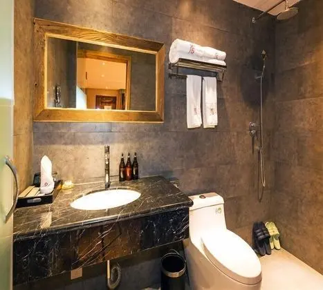 Comfort Tek Büyük Yataklı Oda