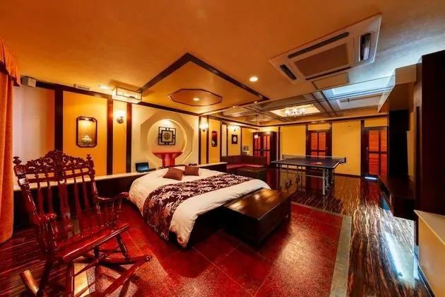 Deluxe Tek Büyük Yataklı Oda