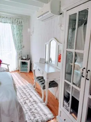 Standart Oda, Deniz Manzaralı, Balkonlu