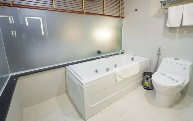 Executive Suite City View